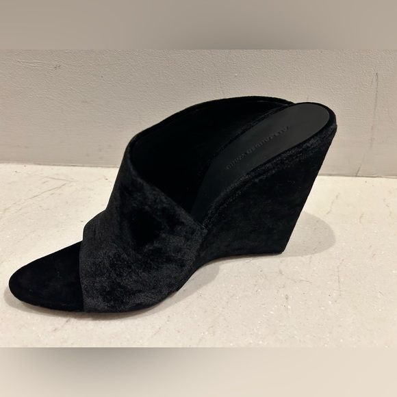 New black velvet Alexander Wang wedge heels. 37.5 - Picture 12 of 16